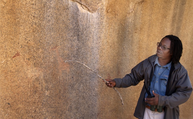Bushmen Rock Art, Knowledgeable guides